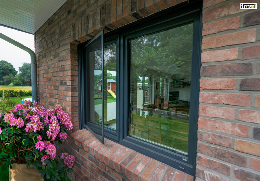 Ifasol_Drehkleberahmen_1